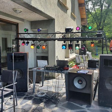 Laffrey Le Grand Lac Hotel Bar Restaurant מראה חיצוני תמונה